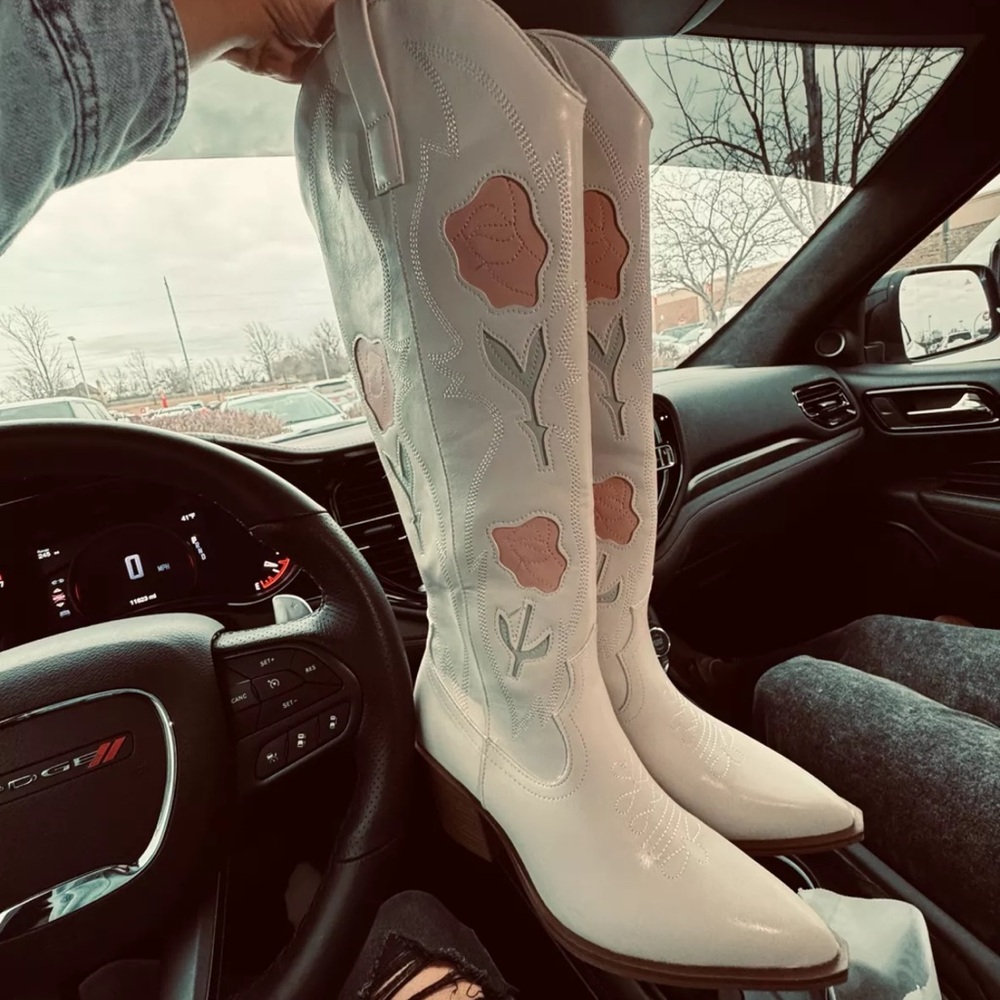 Women's Dixie Bone Floral Western Cowboy Boots with Memory Foam Insole size 9.5